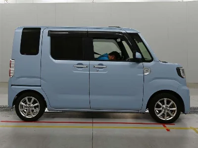 TOYOTA PIXIS MEGA