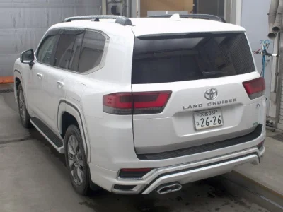 TOYOTA LAND CRUISER