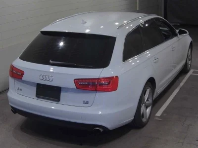 AUDI A6 AVANTE