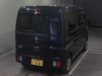 NISSAN CLIPPER VAN