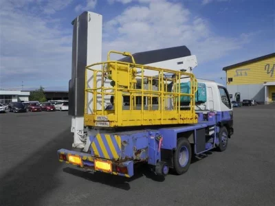MITSUBISHI CANTER