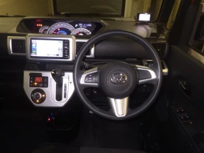 TOYOTA PIXIS MEGA