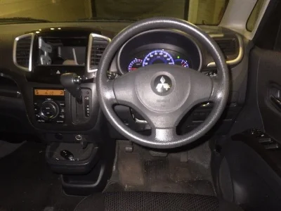 MITSUBISHI DELICA D2