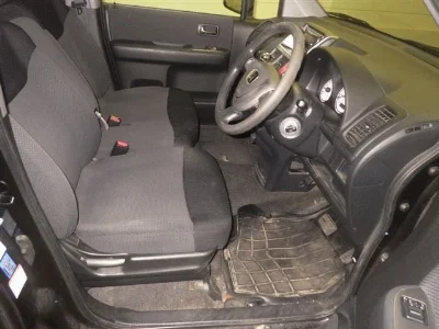 HONDA MOBILIO SPIKE
