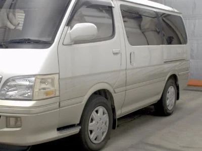 TOYOTA HIACE