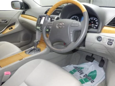 TOYOTA PREMIO