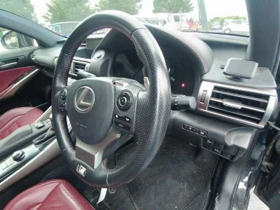 LEXUS IS