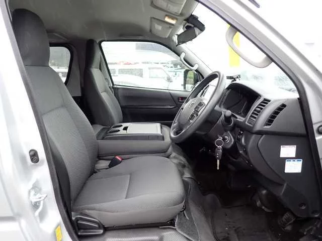 Mazda Bongo GL 4WD, миниатюра 3