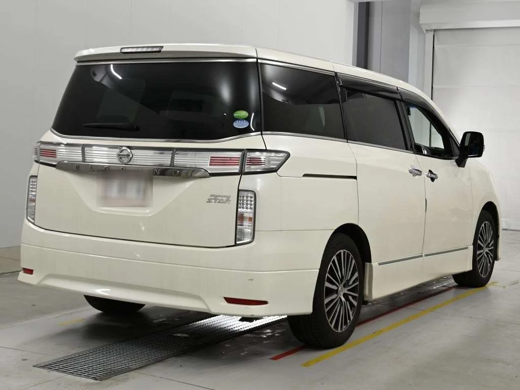 Nissan ELGRAND 250 HIGHWAY STAR S, миниатюра 2