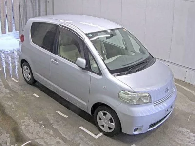 TOYOTA PORTE
