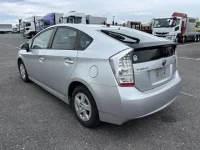 Цена авто Toyota Prius с аукционов Японии, номер кузова ZVW30, пробег 459 000, оценка 20