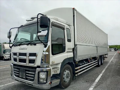 ISUZU  OO RATTLING 