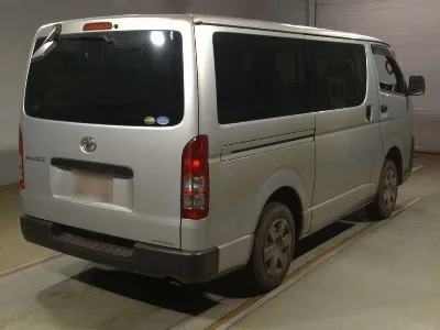 TOYOTA REGIUS VAN