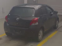 Цена авто Toyota Vitz с аукционов Японии, номер кузова KSP90, пробег 124 000, оценка 2