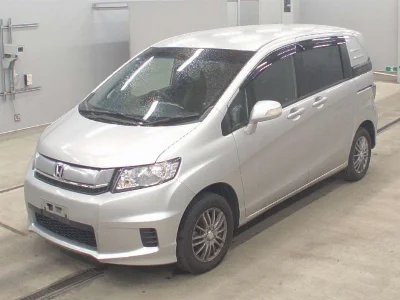 HONDA FREED SPIKE