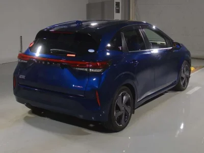 NISSAN AURA