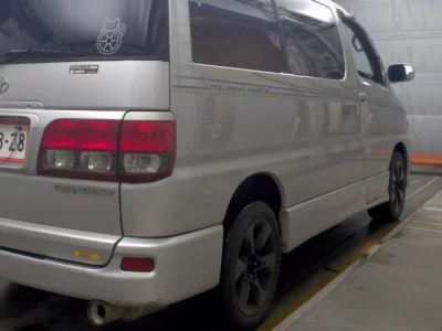 Toyota Hiace Regius