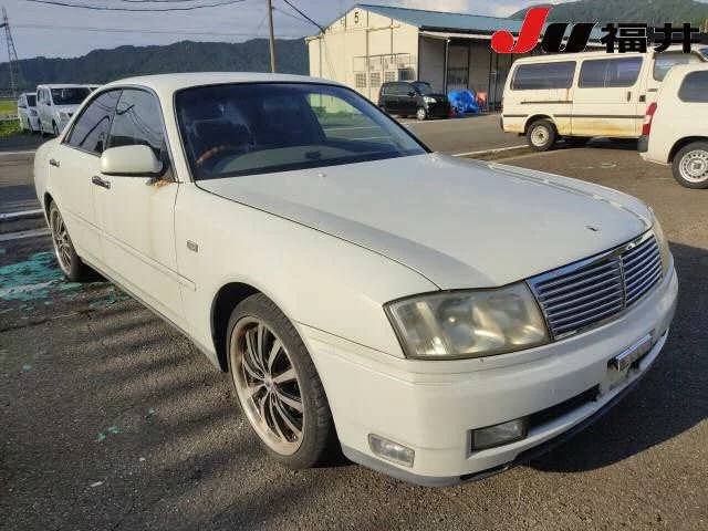 Nissan Cedric  с аукциона в Японии