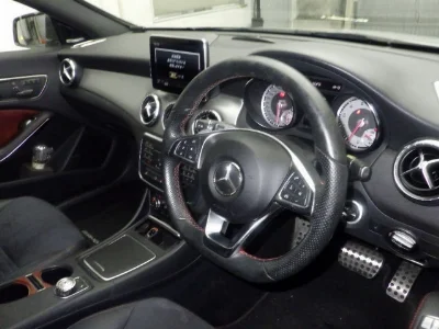 MERCEDES BENZ CLA SHOOTING BRAKE