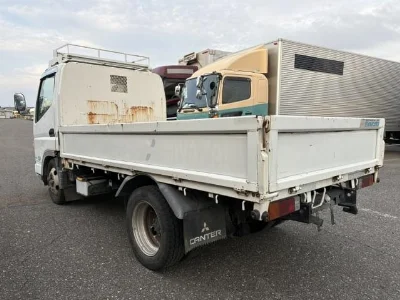 MITSUBISHI CANTER