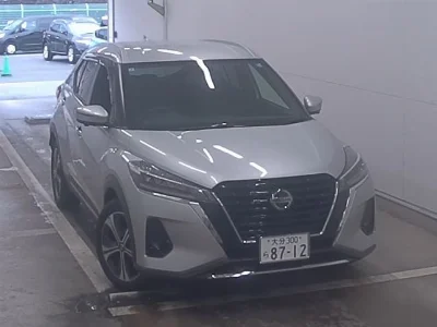 NISSAN KICKS