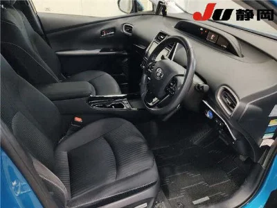 TOYOTA PRIUS PHV