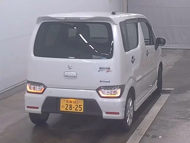 Suzuki Wagon R Custom  с аукциона в Японии