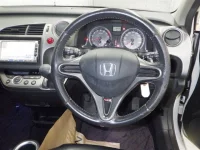 Цена авто Honda Stream с аукционов Японии, номер кузова RN8, пробег 147 000, оценка 2