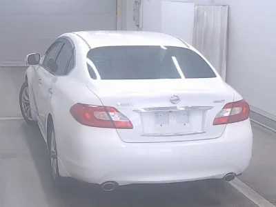NISSAN FUGA