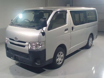 TOYOTA REGIUS VAN