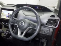 Цена авто Nissan Serena с аукционов Японии, номер кузова GFC27, пробег 77 000, оценка 8