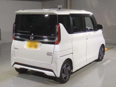 NISSAN ROOX