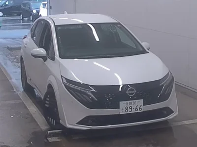 NISSAN AURA