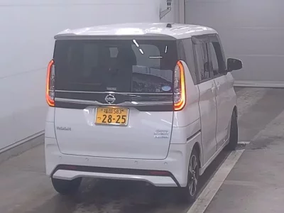 NISSAN ROOX