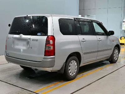 TOYOTA SUCCEED