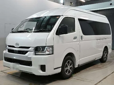 TOYOTA HIACE