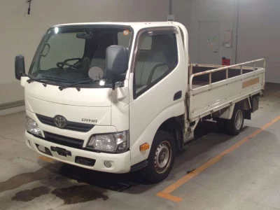 TOYOTA DYNA