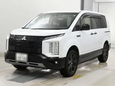 MITSUBISHI DELICA D5