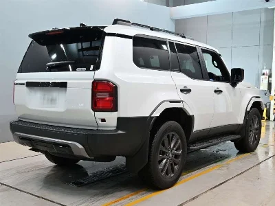 TOYOTA LAND CRUISER 250