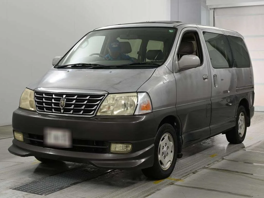 Toyota Granvia 1999