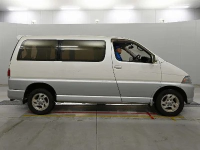 Toyota Hiace Regius
