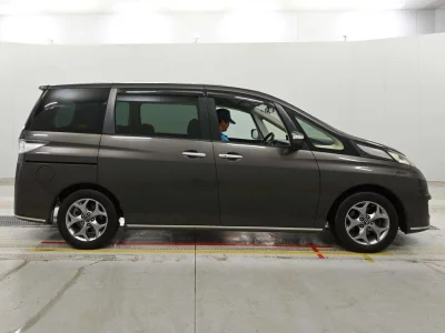 MAZDA BIANTE