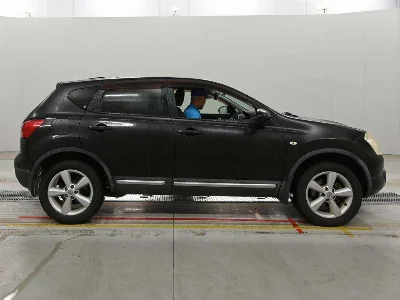 NISSAN DUALIS