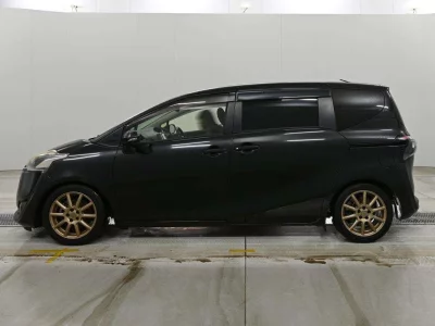 Статистика аукционов Toyota Sienta