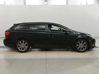 TOYOTA AVENSIS WAGON