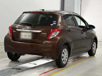 TOYOTA VITZ