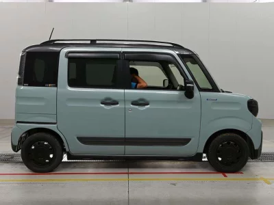 Suzuki Spacia Gear
