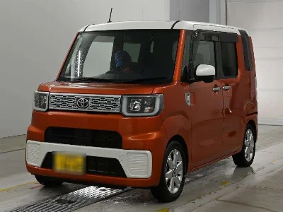 TOYOTA PIXIS MEGA