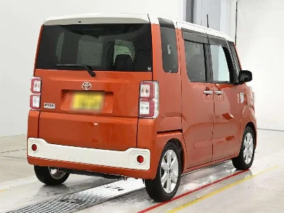 TOYOTA PIXIS MEGA
