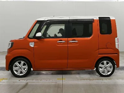 TOYOTA PIXIS MEGA